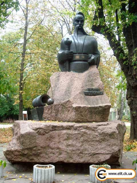 Памятник Ивану Подкове г. Черкассы